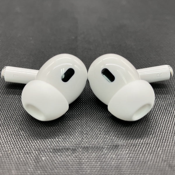 Apple 【中古】MagSafe充電ケース(USB-C)付きAirPods Pro(第2