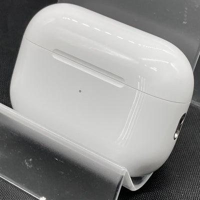 【中古】MagSafe充電ケース(USB-C)付きAirPods Pro(第2世代) MTJV3JA【秋葉原】