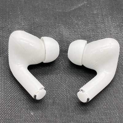 【中古】MagSafe充電ケース(USB-C)付きAirPods Pro(第2世代) MTJV3JA【秋葉原】