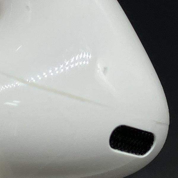 【中古】MagSafe充電ケース(USB-C)付きAirPods Pro(第2世代) MTJV3JA【秋葉原】