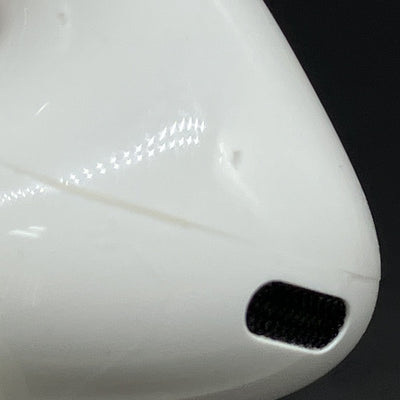 【中古】MagSafe充電ケース(USB-C)付きAirPods Pro(第2世代) MTJV3JA【秋葉原】