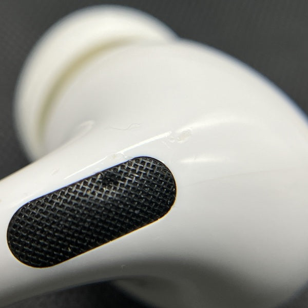 【中古】Apple AirPods Pro MLWK3J/A  (2021/Magsafe)【秋葉原】