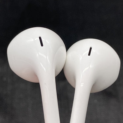 【中古】EarPods with Lightning Connector【秋葉原】