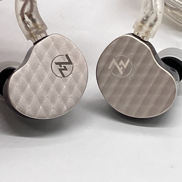 【中古】FIVE【秋葉原】