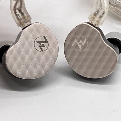 【中古】FIVE【秋葉原】