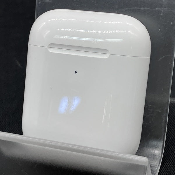 【中古】AirPods with Wireless Charging Case  MRXJ2J-A【秋葉原】