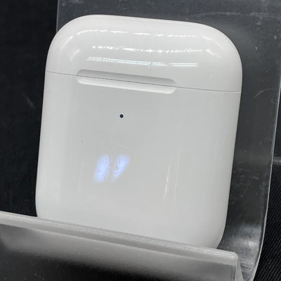 【中古】AirPods with Wireless Charging Case  MRXJ2J-A【秋葉原】