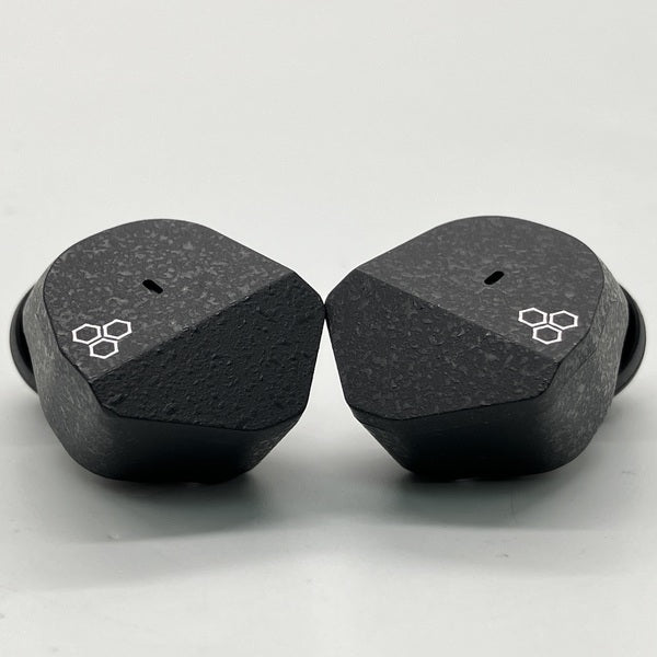 【中古】ZE3000 ブラック 【FI-ZE3DPLTW-BLACK】【秋葉原】