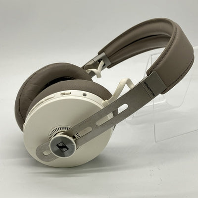 【中古】MOMENTUM Wireless ノイズキャンセルヘッドホン Sandy White 【M3AEBTXL SANDY WHITE】【秋葉原】