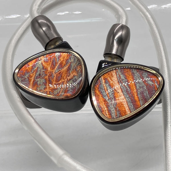 【中古】TINO【日本橋】