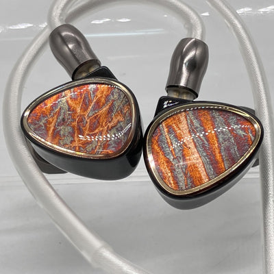 【中古】TINO【日本橋】