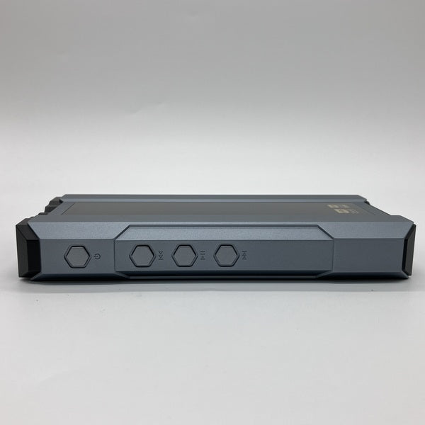 【中古】Q15 Titanium 【FIO-Q15-T】【秋葉原】