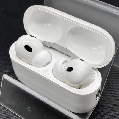 【中古】MagSafe充電ケース(USB-C)付きAirPods Pro(第2世代) MTJV3JA【日本橋】