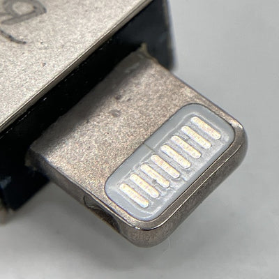 【中古】Prima Donna 8 Wired Lightning to 3.5mm Adapter Cable 【BEA-6141】【日本橋】