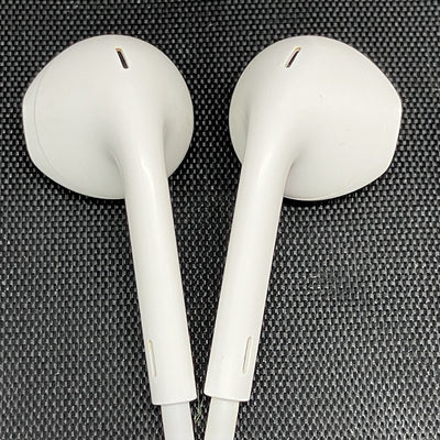 【中古】EarPods with Lightning Connector【名古屋】