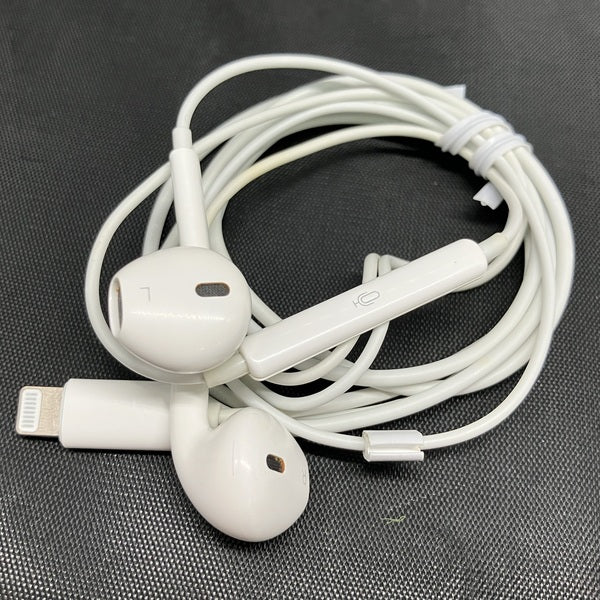 【中古】EarPods with Lightning Connector【名古屋】