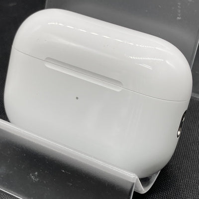 【中古】MagSafe充電ケース(USB-C)付きAirPods Pro(第2世代) MTJV3JA【秋葉原】