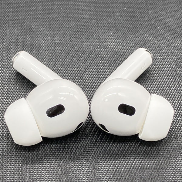 【中古】MagSafe充電ケース(USB-C)付きAirPods Pro(第2世代) MTJV3JA【秋葉原】