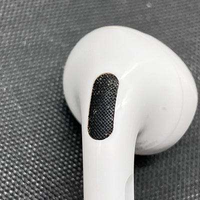 【中古】MagSafe充電ケース(USB-C)付きAirPods Pro(第2世代) MTJV3JA【秋葉原】