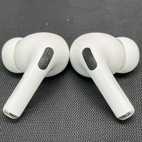 【中古】MagSafe充電ケース(USB-C)付きAirPods Pro(第2世代) MTJV3JA【秋葉原】