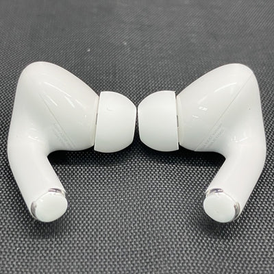 【中古】MagSafe充電ケース(USB-C)付きAirPods Pro(第2世代) MTJV3JA【秋葉原】