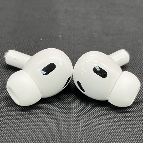 【中古】MagSafe充電ケース(USB-C)付きAirPods Pro(第2世代) MTJV3JA【秋葉原】