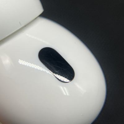 【中古】MagSafe充電ケース(USB-C)付きAirPods Pro(第2世代) MTJV3JA【秋葉原】