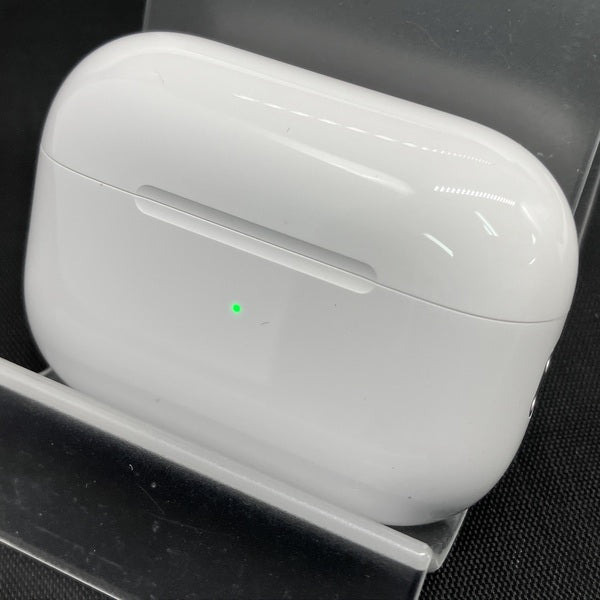 【中古】MagSafe充電ケース(USB-C)付きAirPods Pro(第2世代) MTJV3JA【秋葉原】