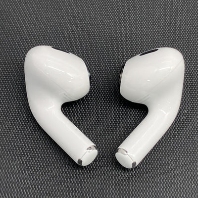 【中古】MagSafe充電ケース(USB-C)付きAirPods Pro(第2世代) MTJV3JA【秋葉原】