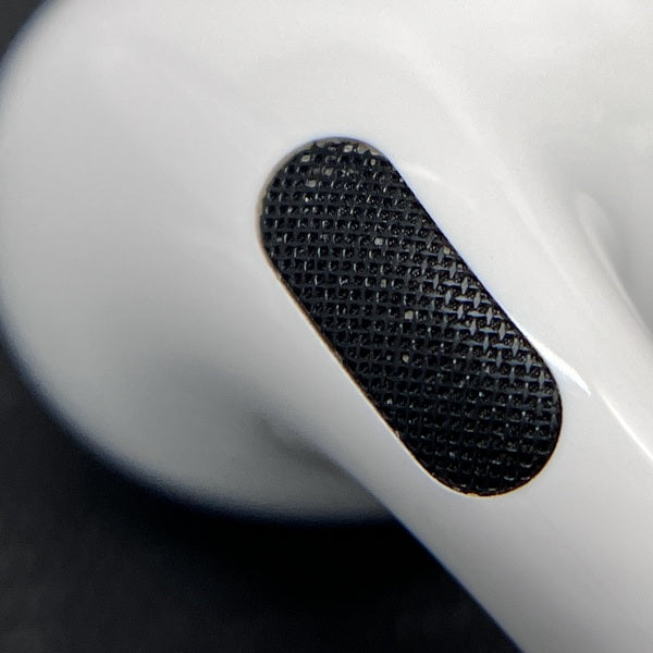 【中古】MagSafe充電ケース(USB-C)付きAirPods Pro(第2世代) MTJV3JA【秋葉原】