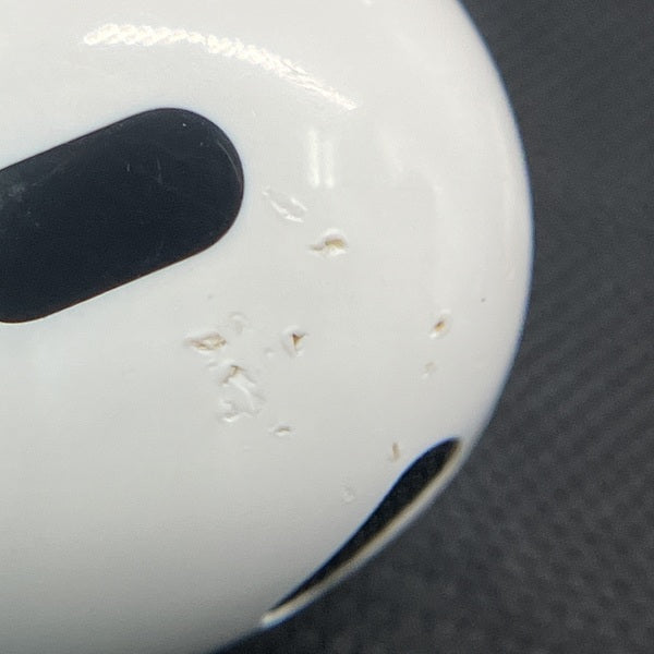 【中古】AirPods Pro (第2世代) MQD83J/A【日本橋】