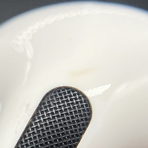 【中古】AirPods Pro (第2世代) MQD83J/A【日本橋】