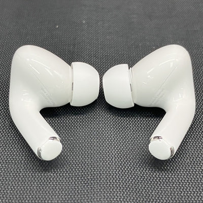 【中古】MagSafe充電ケース(USB-C)付きAirPods Pro(第2世代) MTJV3JA【秋葉原】
