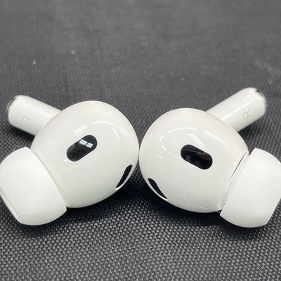 【中古】MagSafe充電ケース(USB-C)付きAirPods Pro(第2世代) MTJV3JA【秋葉原】