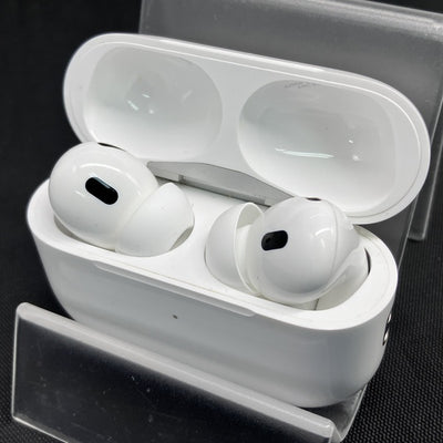 【中古】MagSafe充電ケース(USB-C)付きAirPods Pro(第2世代) MTJV3JA【秋葉原】