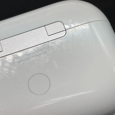 【中古】MagSafe充電ケース(USB-C)付きAirPods Pro(第2世代) MTJV3JA【秋葉原】