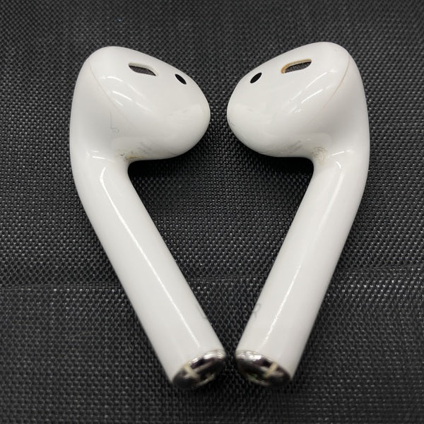 【中古】AirPods with Wireless Charging Case  MRXJ2J-A【秋葉原】