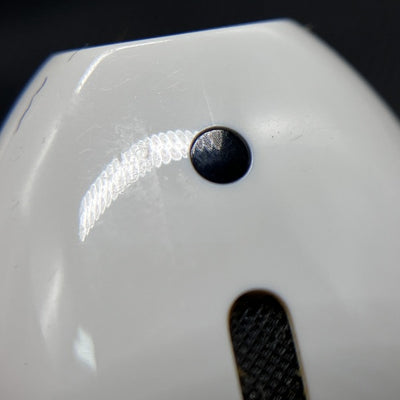 【中古】AirPods with Wireless Charging Case  MRXJ2J-A【秋葉原】
