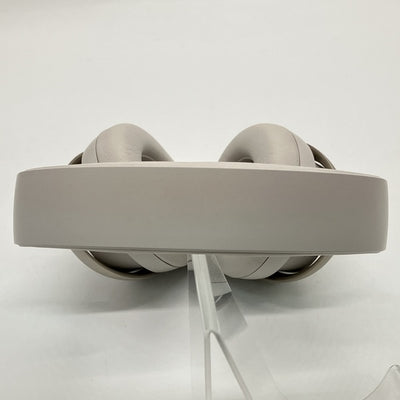 【中古】QuietComfort Ultra Headphones White Smoke【秋葉原】