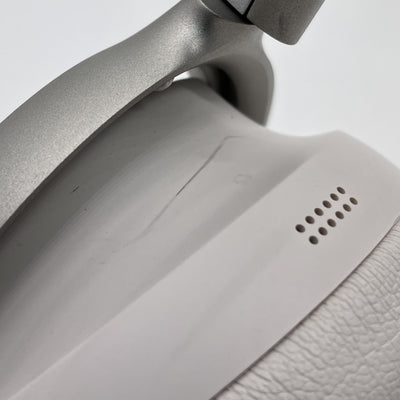 【中古】QuietComfort Ultra Headphones White Smoke【秋葉原】