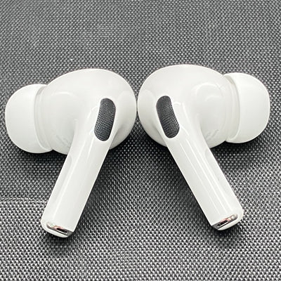 【中古】MagSafe充電ケース(USB-C)付きAirPods Pro(第2世代) MTJV3JA【秋葉原】