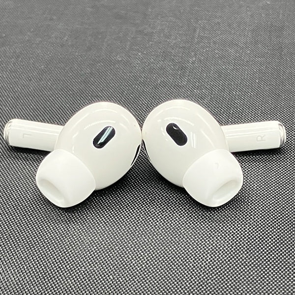 【中古】AirPods Pro 2 BLUETOOTH MagSafe充電ケース Apple 【中古】MagSafe充電ケース(USB-C)付きAirPods Pro(第2