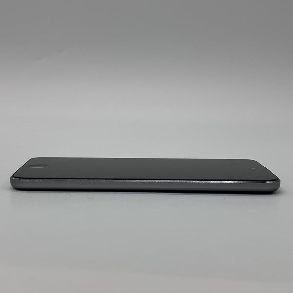 【中古】iPod touch 5G(64GB)【秋葉原】