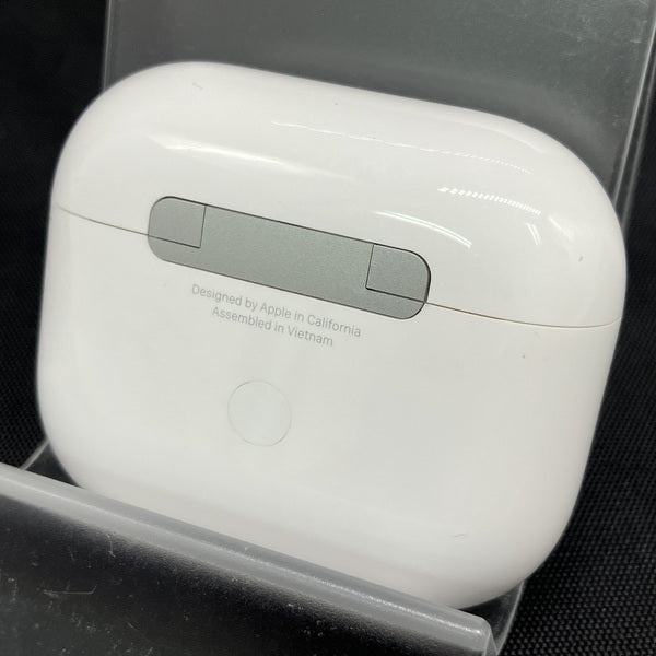 AirPods本体 ホワイト 充電ケース付き中古 AirPods Pro 第二世代 MagSafe充電ケース付き 中古 ホワイト