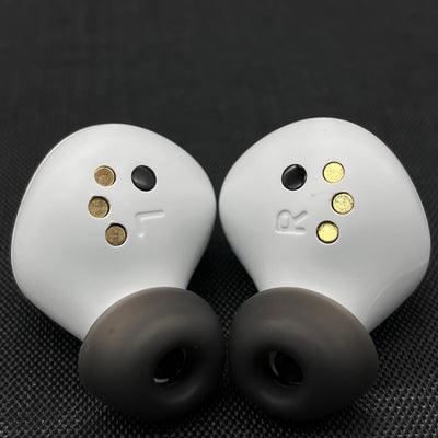 【中古】Arctis GameBuds White 【61682J】【秋葉原】