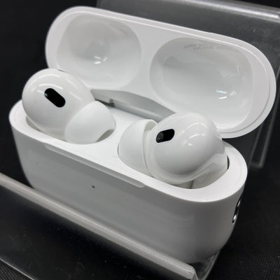 【中古】MagSafe充電ケース(USB-C)付きAirPods Pro(第2世代) MTJV3JA【日本橋】
