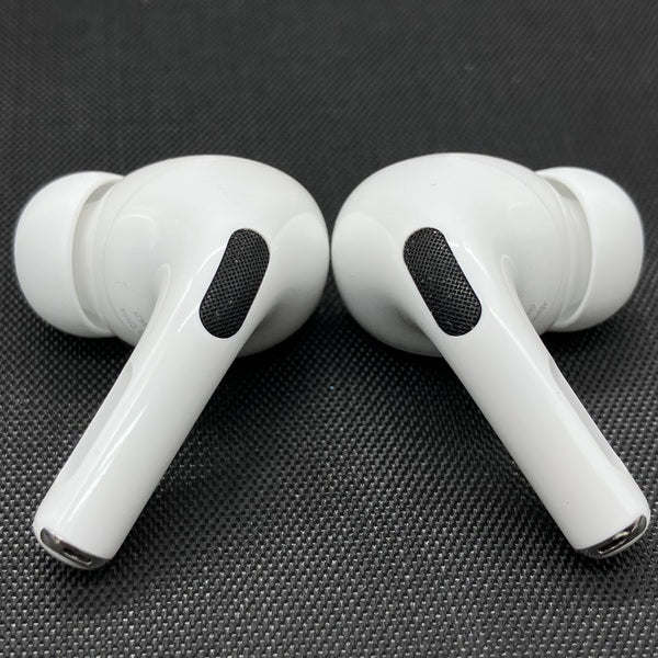 【中古】MagSafe充電ケース(USB-C)付きAirPods Pro(第2世代) MTJV3JA【日本橋】
