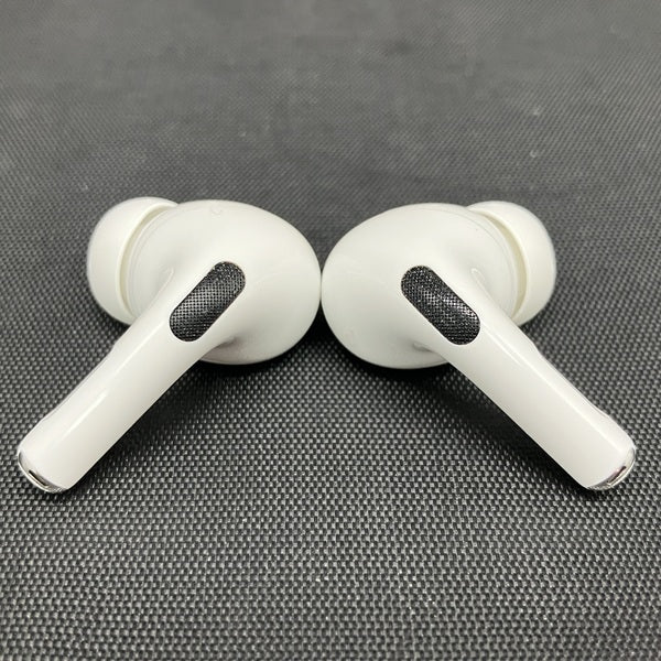 【中古】MagSafe充電ケース(USB-C)付きAirPods Pro(第2世代) MTJV3JA【名古屋】