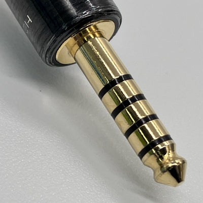 【中古】Ode to Laura 2pin to 4.4mm Balanced【秋葉原】