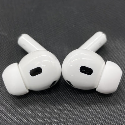 【中古】MagSafe充電ケース(USB-C)付きAirPods Pro(第2世代) MTJV3JA【日本橋】